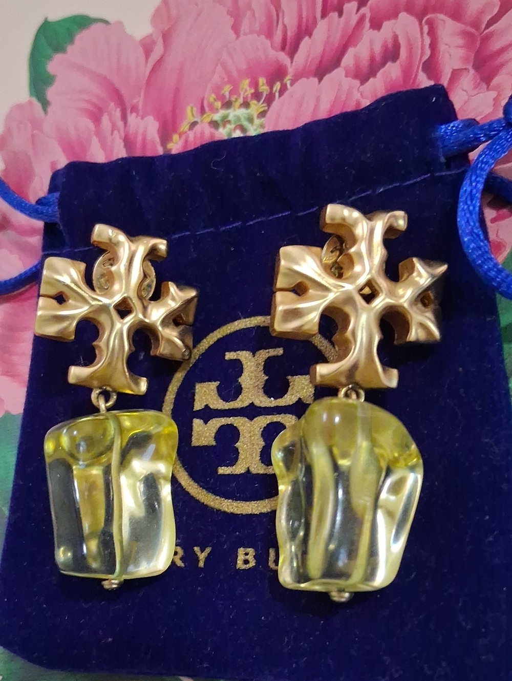 Tory Burch "ROXANNE"Gold Logo Earrings with Yellow-Green Resin Drops